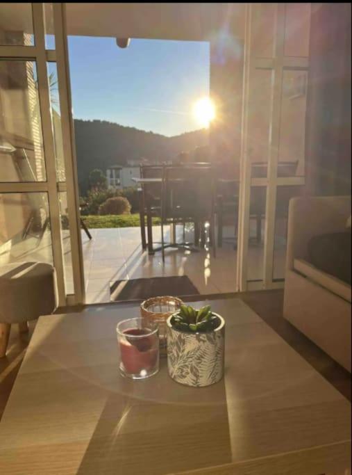 Village Cap Esterel, Piscine, Plage Saint-Raphael (Var) Exterior foto