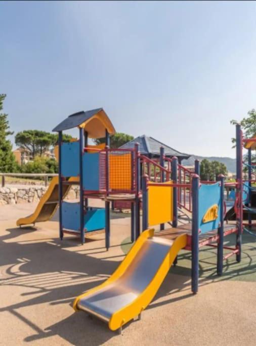 Village Cap Esterel, Piscine, Plage Saint-Raphael (Var) Exterior foto