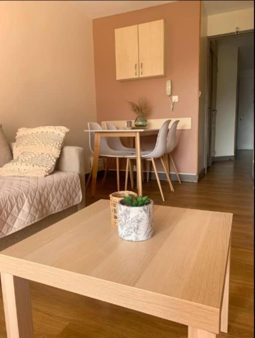 Village Cap Esterel, Piscine, Plage Saint-Raphael (Var) Exterior foto