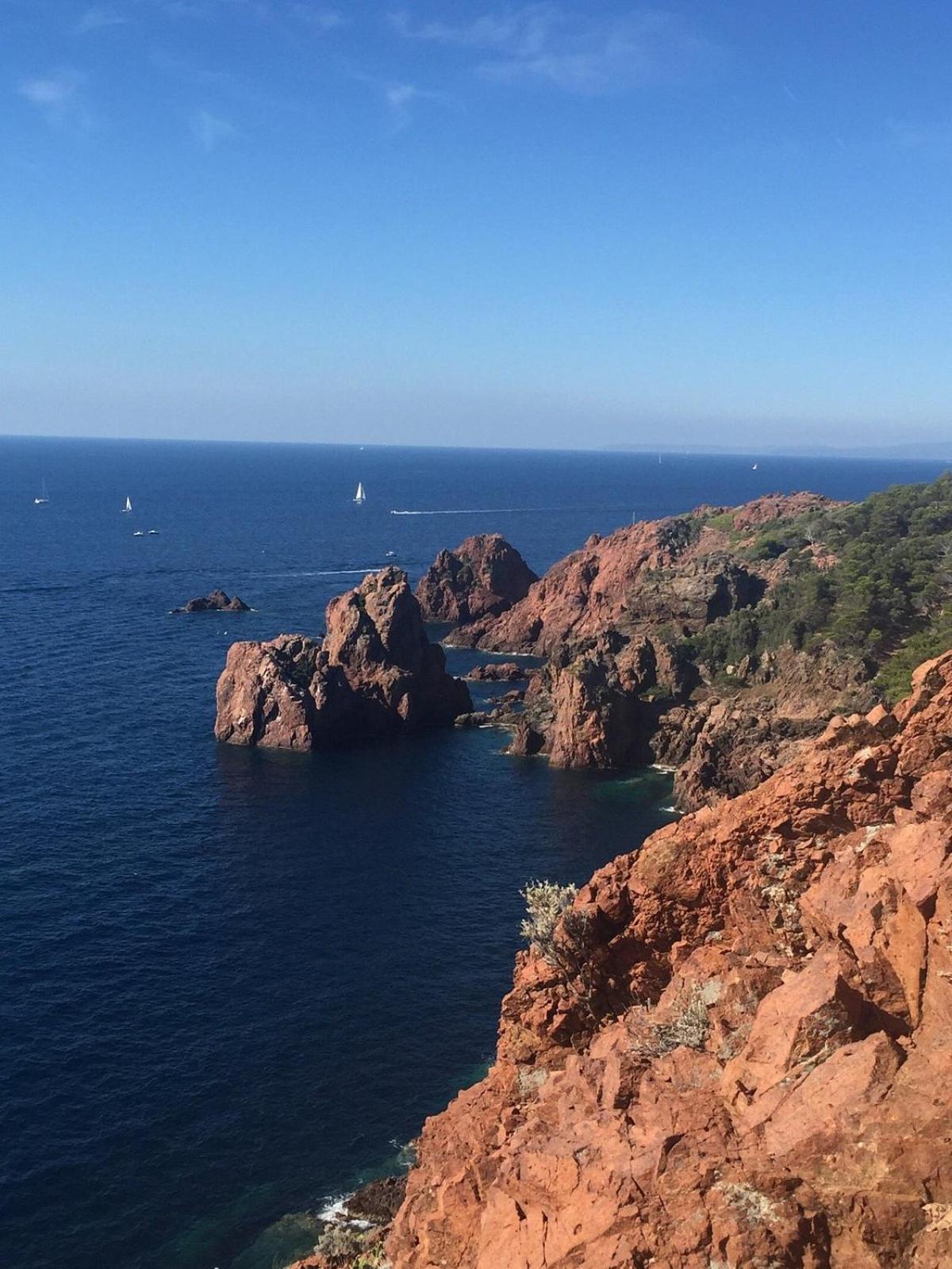 Village Cap Esterel, Piscine, Plage Saint-Raphael (Var) Exterior foto