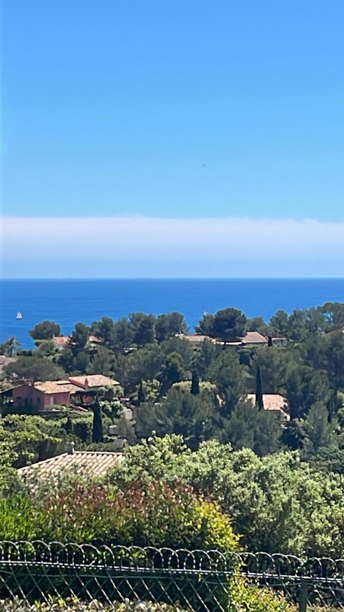 Village Cap Esterel, Piscine, Plage Saint-Raphael (Var) Exterior foto