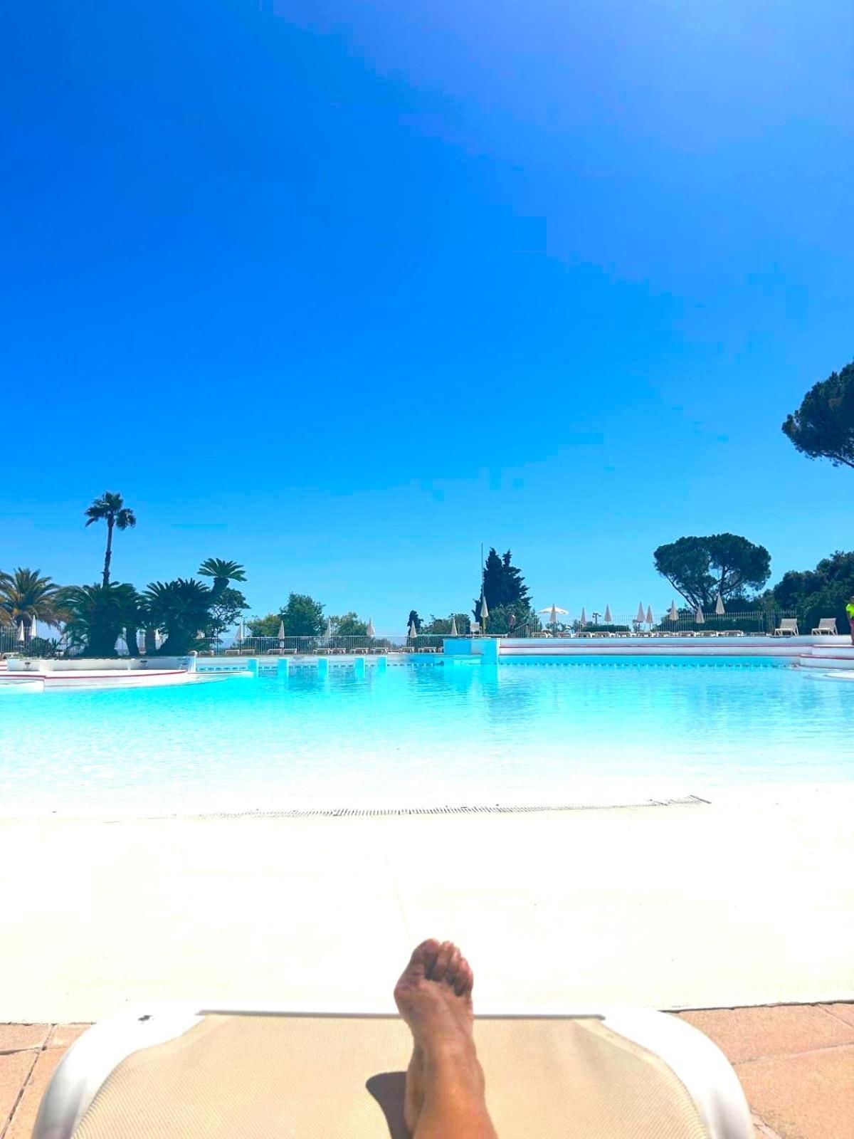 Village Cap Esterel, Piscine, Plage Saint-Raphael (Var) Exterior foto