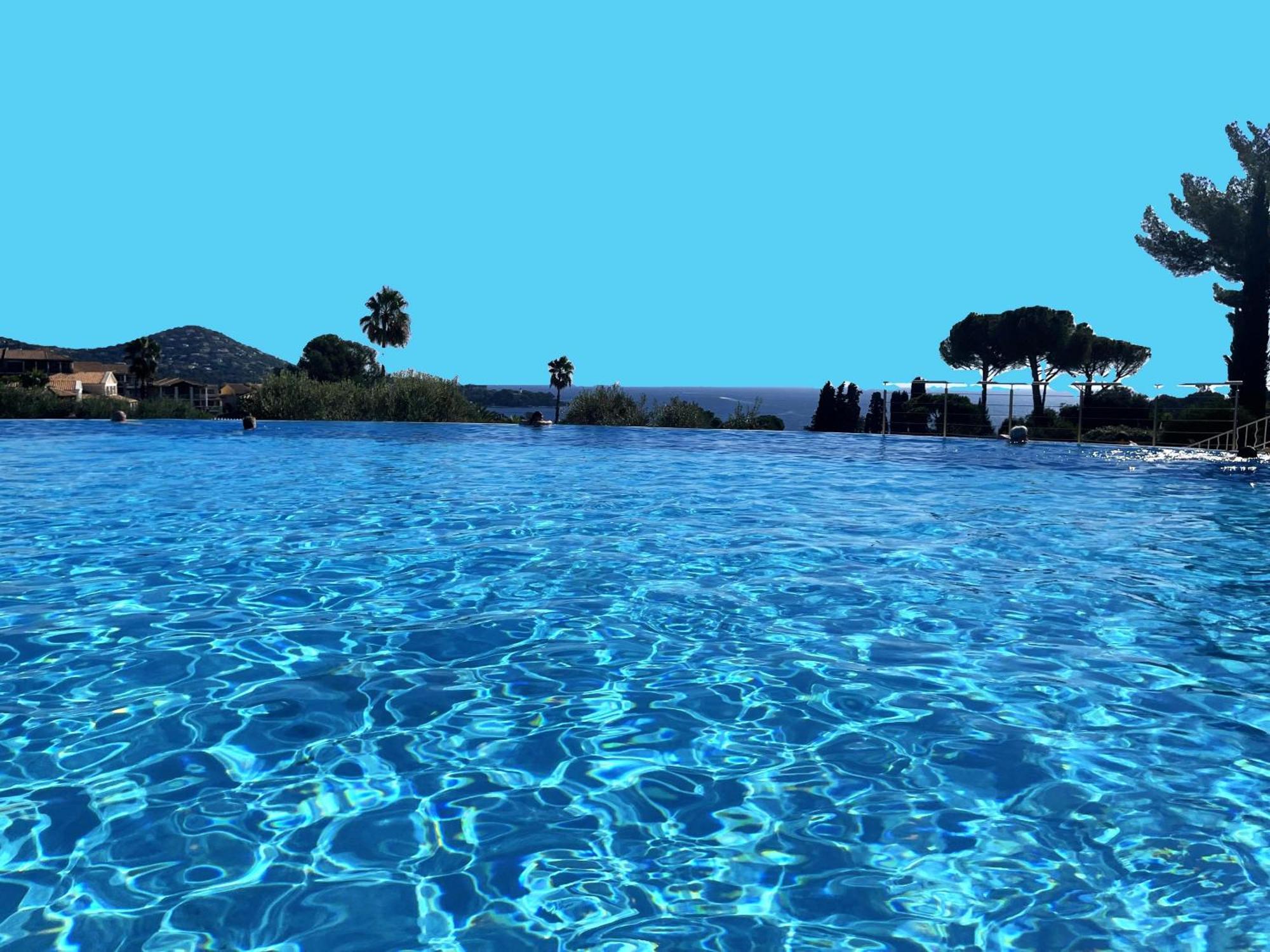 Village Cap Esterel, Piscine, Plage Saint-Raphael (Var) Exterior foto