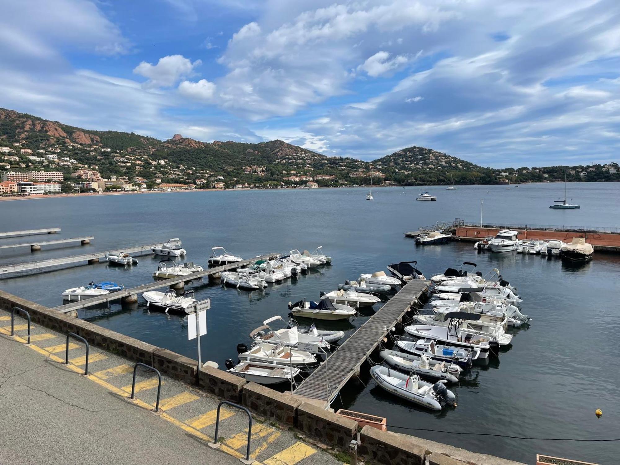 Village Cap Esterel, Piscine, Plage Saint-Raphael (Var) Exterior foto